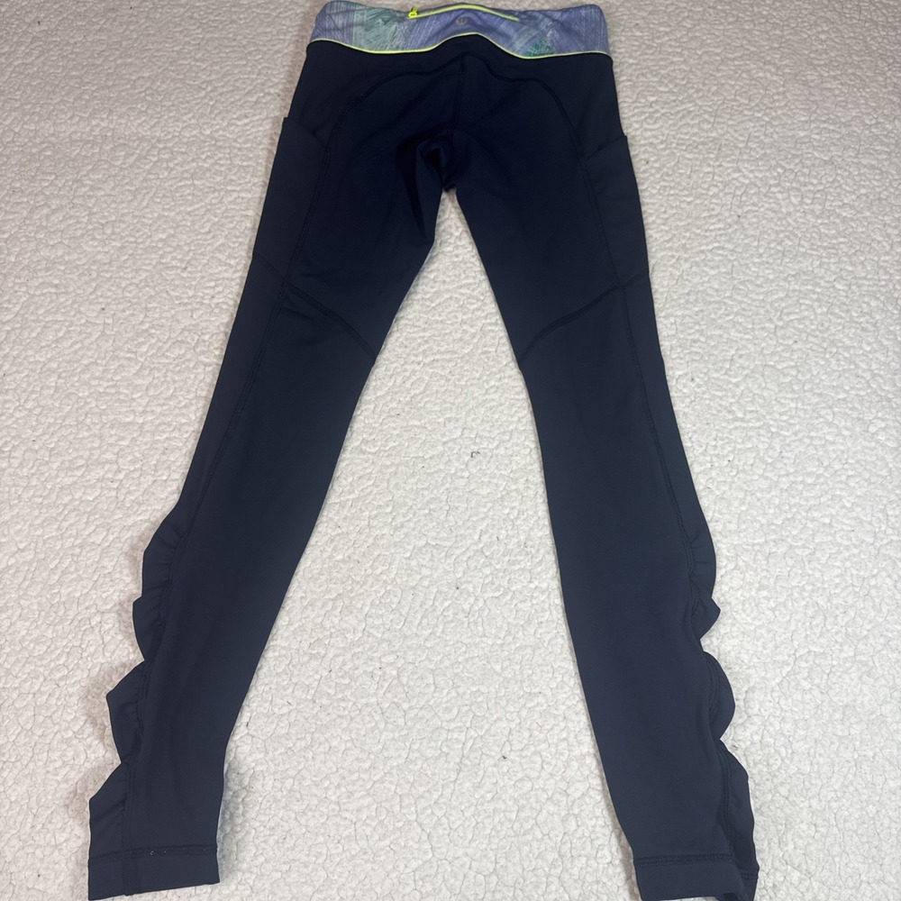 Women's Lululemon Athletic Running Yoga Leggings Size 4 navy blue neon workout